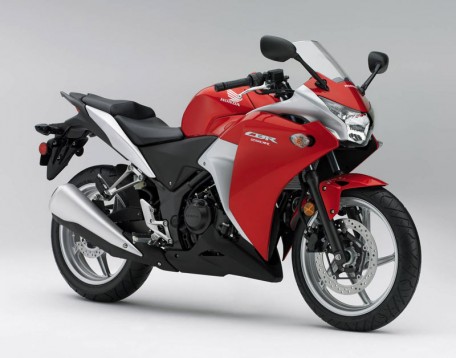 Още снимки на Honda CBR250R 3