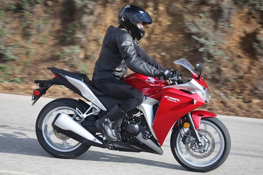 Още снимки на Honda CBR250R 9