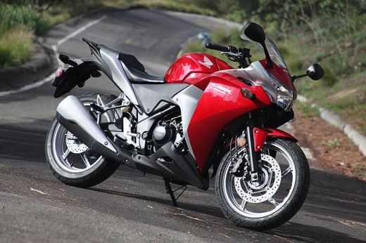 Още снимки на Honda CBR250R 14