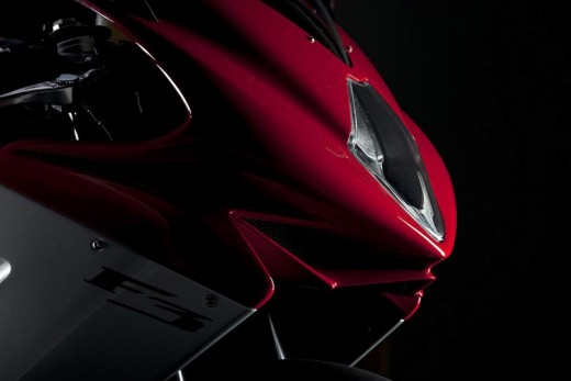 Развитието на MV Agusta F3 10