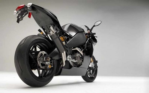 Erik Buell Racing показа лимитираната серия на мотора 1190RS 02