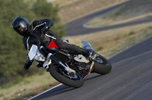 Официални снимки на мотоциклета Husqvarna Nuda 900R 06