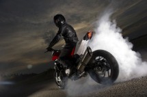 Официални снимки на мотоциклета Husqvarna Nuda 900R 12